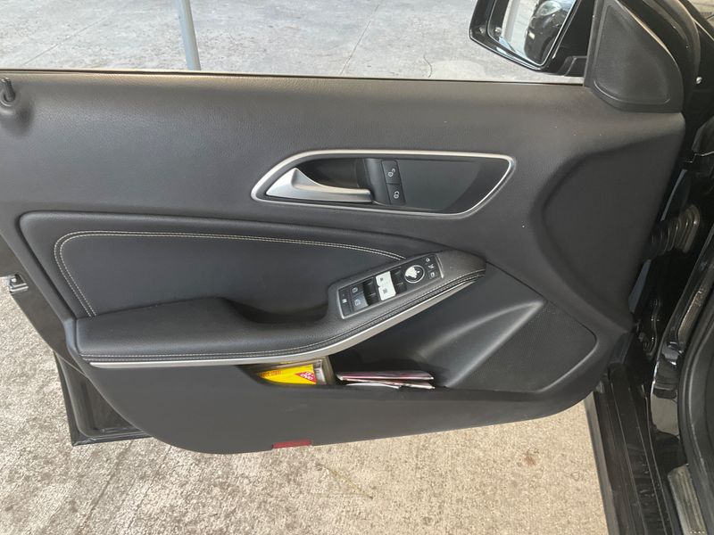 Mercedes-Benz A-Klasse A 180 CDI BlueEfficiency Urban 2016 – снимка 24