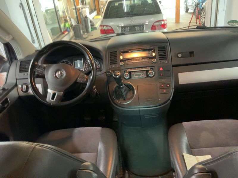 Volkswagen T5 Multivan 2.0 TDI Highline 4Motion 2013 – снимка 18
