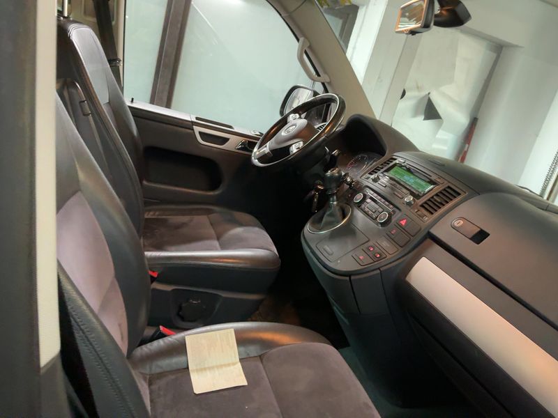 Volkswagen T5 Multivan 2.0 TDI Highline 4Motion 2013 – снимка 17