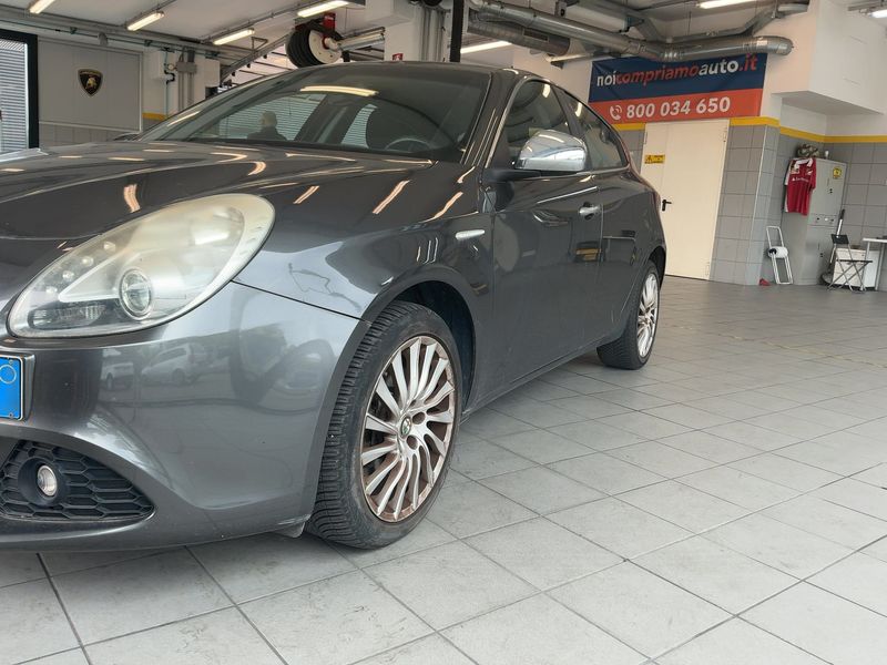 Alfa Romeo Giulietta 1.4 Turbo Distinctive 2010 – снимка 2