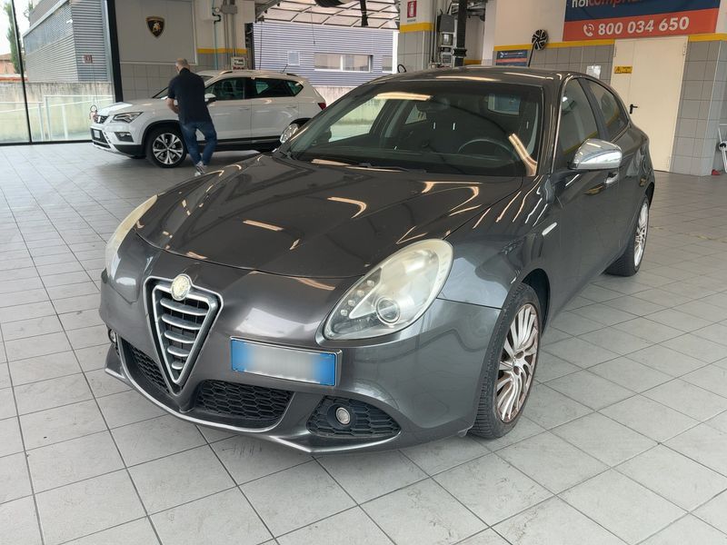 Alfa Romeo Giulietta 1.4 Turbo Distinctive 2010 – снимка 1