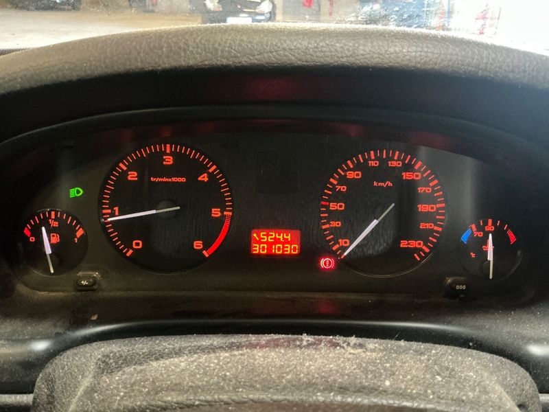 Peugeot 406 2.0 HDi Confort 2003 – снимка 4