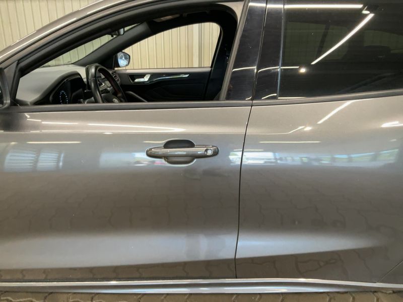 Ford Focus 1.5 TDCi EcoBlue ST-Line 2019 – снимка 4