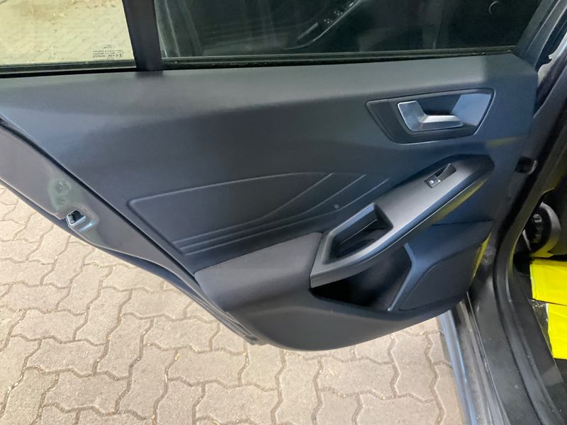 Ford Focus 1.5 TDCi EcoBlue ST-Line 2019 – снимка 30