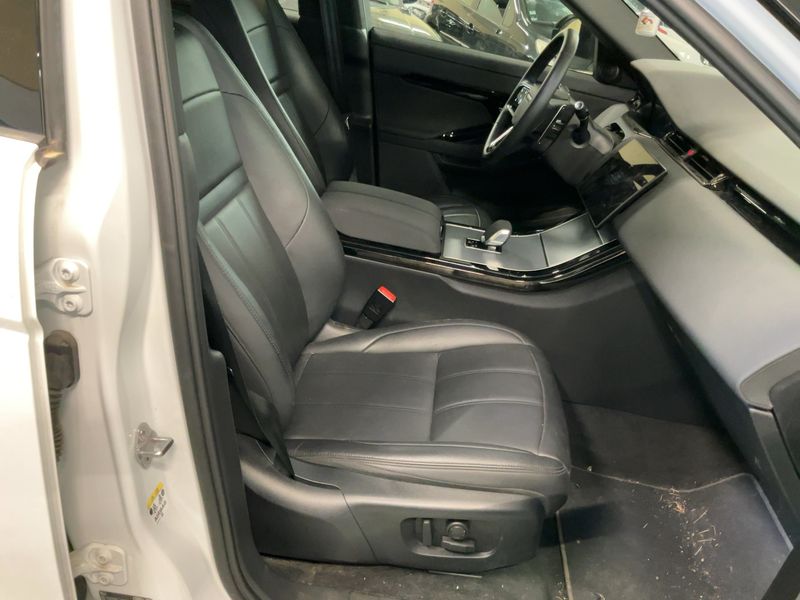 Land Rover Evoque P270e Hybrid S Dark Edition 2024 – снимка 16