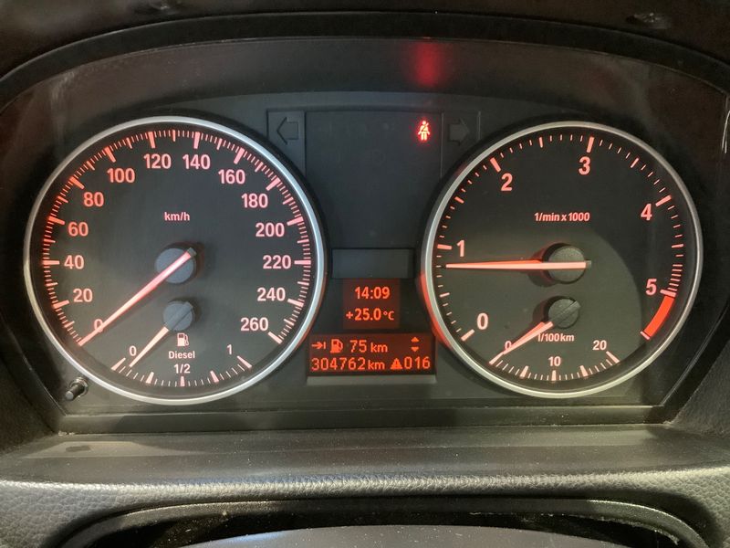 BMW 3er 320d 2011 – снимка 4