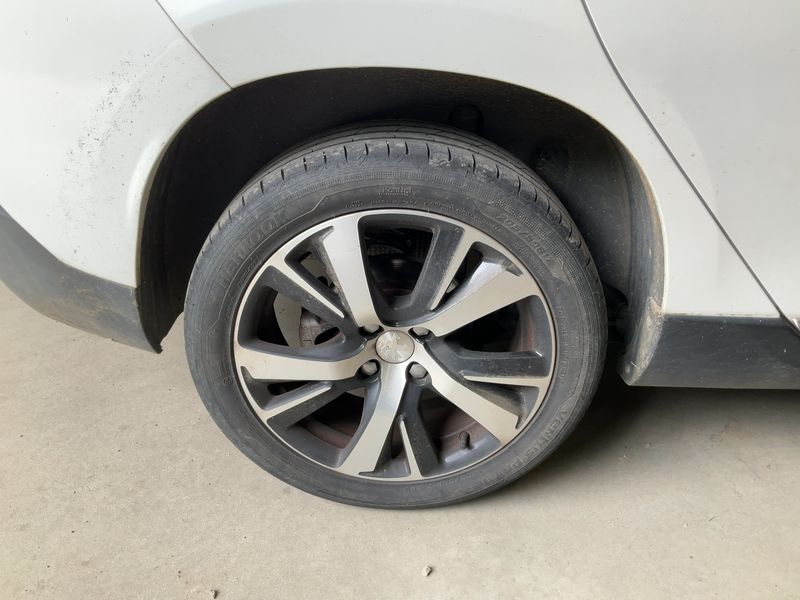Peugeot 2008 1.2 PureTech Allure 2016 – снимка 9