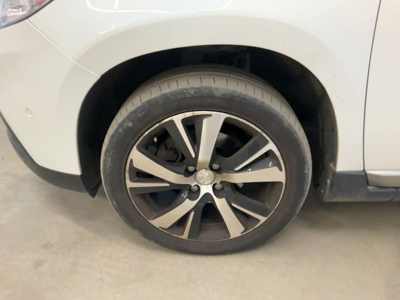 Peugeot 2008 1.2 PureTech Allure 2016 – снимка 3
