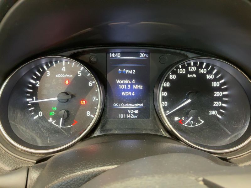 Nissan Qashqai 1.3 DIG-T Visia 2019 – снимка 18