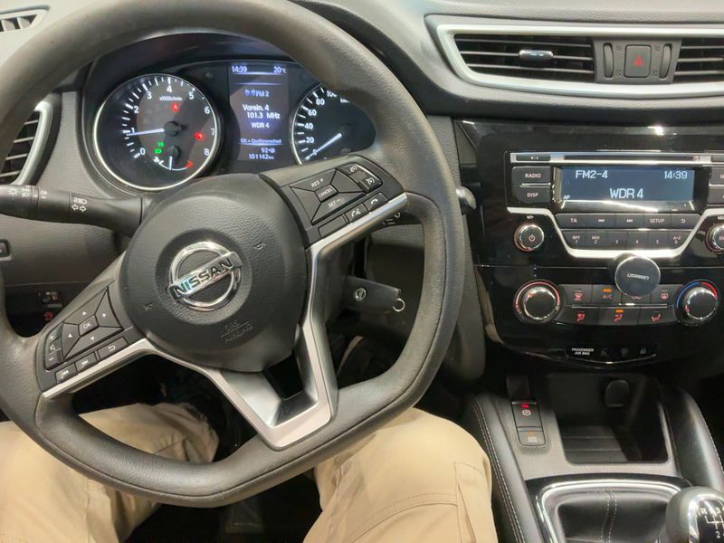 Nissan Qashqai 1.3 DIG-T Visia 2019 – снимка 17