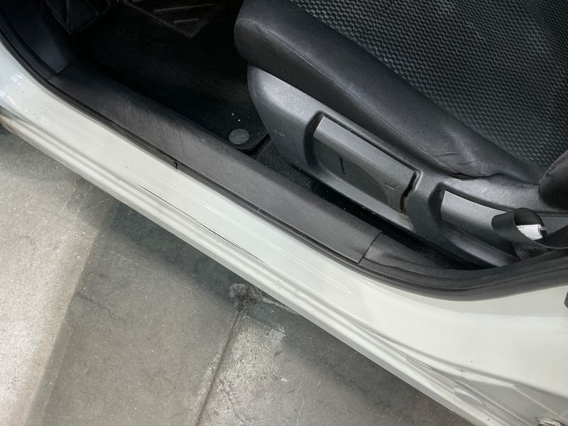 Nissan Qashqai 1.3 DIG-T Visia 2019 – снимка 31