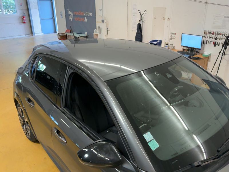 Peugeot 208 1.2 PureTech GT Line 2020 – снимка 13