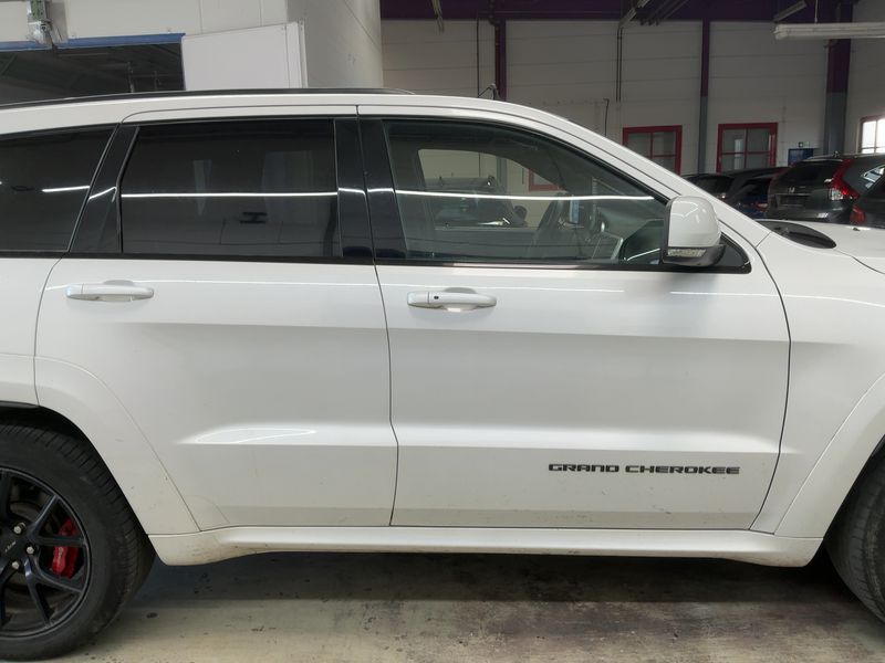 Jeep Grand Cherokee 6.4 V8 HEMI SRT 2017 – снимка 10
