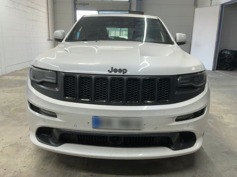 Jeep Grand Cherokee 6.4 V8 HEMI SRT 2017 – снимка 14