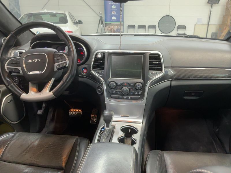 Jeep Grand Cherokee 6.4 V8 HEMI SRT 2017 – снимка 17