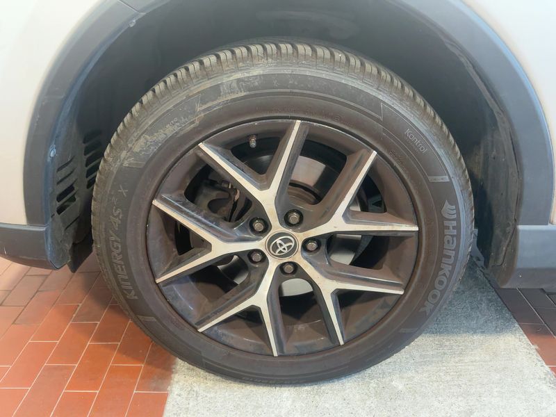 Toyota RAV 4 2.0 D-4D Style 2016 – снимка 3