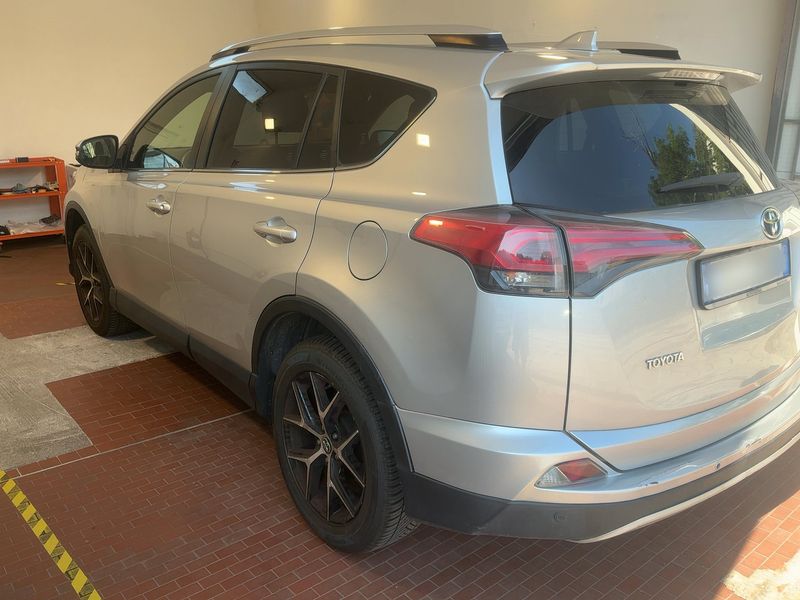 Toyota RAV 4 2.0 D-4D Style 2016 – снимка 6