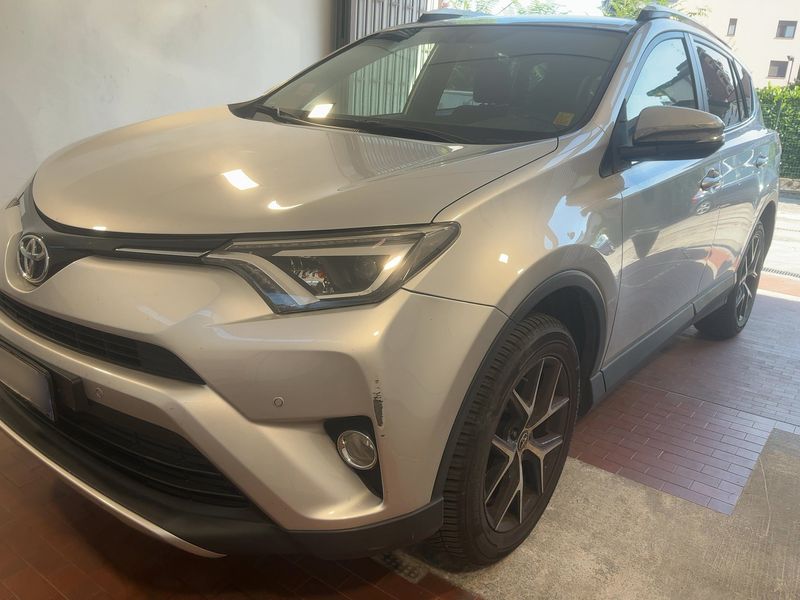 Toyota RAV 4 2.0 D-4D Style 2016 – снимка 2