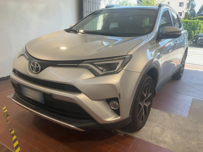 Toyota RAV 4 2.0 D-4D Style 2016 – снимка 1