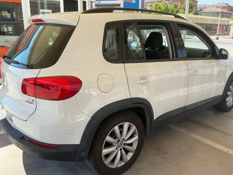 Volkswagen Tiguan 2.0 TDI Advance BlueMotion Tech 2014 – снимка 6
