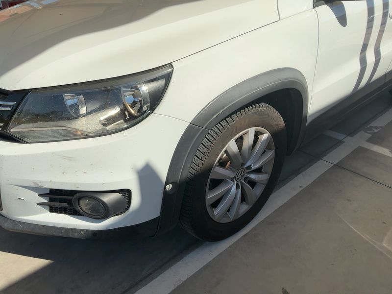 Volkswagen Tiguan 2.0 TDI Advance BlueMotion Tech 2014 – снимка 2