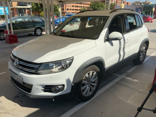 Volkswagen Tiguan 2.0 TDI Advance BlueMotion Tech 2014 – снимка 1