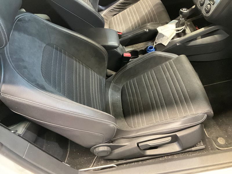 Volkswagen Scirocco 1.4 TSI 2008 – снимка 33