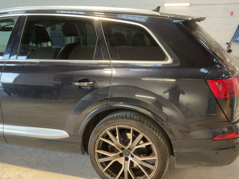 Audi Q7 50 TDI quattro Avus Extended 2019 – снимка 6