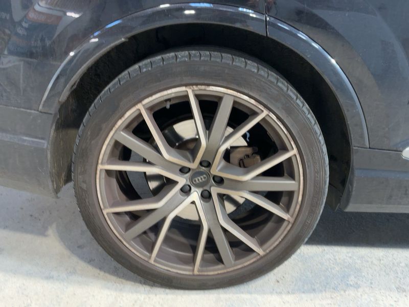 Audi Q7 50 TDI quattro Avus Extended 2019 – снимка 9