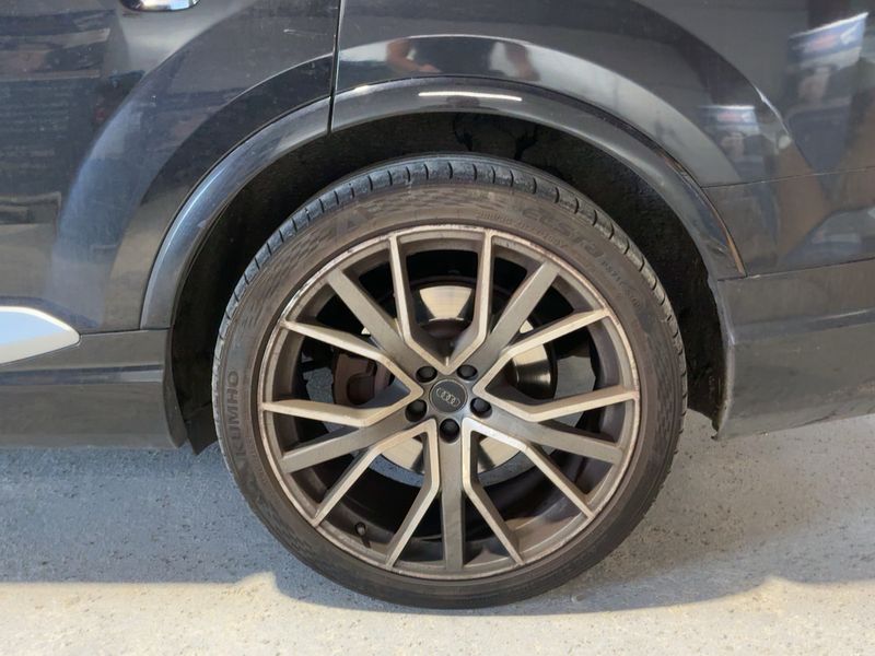 Audi Q7 50 TDI quattro Avus Extended 2019 – снимка 5