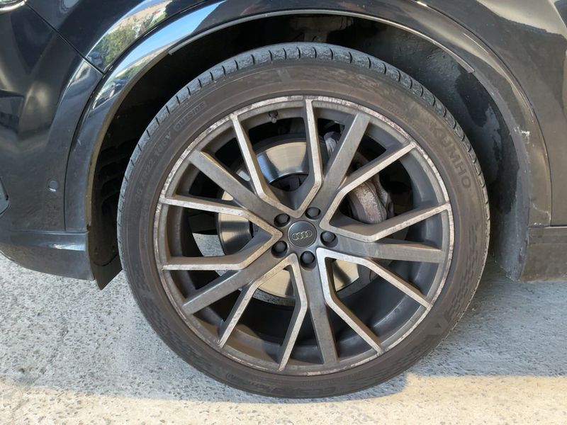Audi Q7 50 TDI quattro Avus Extended 2019 – снимка 3