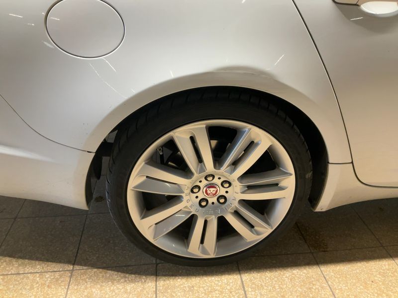 Jaguar XF 2.2 D 2014 – снимка 9