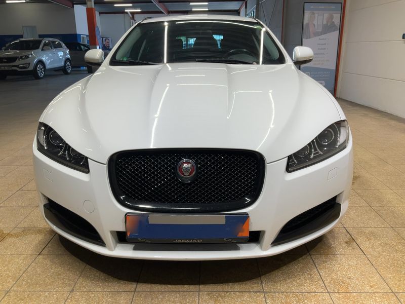 Jaguar XF 2.2 D 2014 – снимка 14