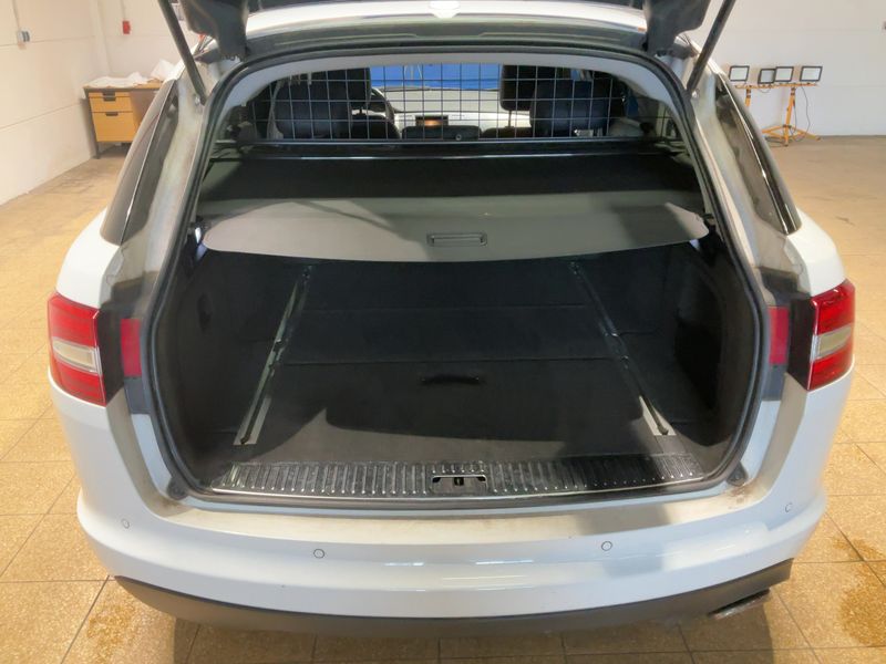 Jaguar XF 2.2 D 2014 – снимка 15