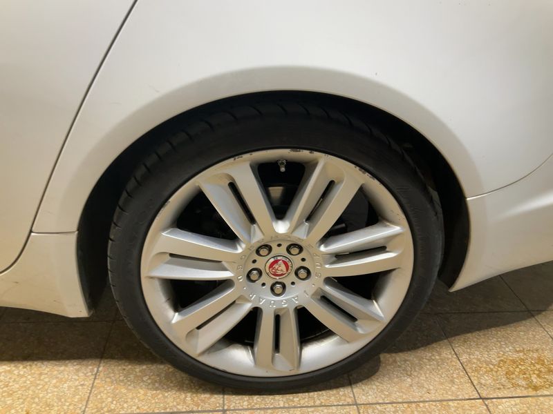 Jaguar XF 2.2 D 2014 – снимка 5