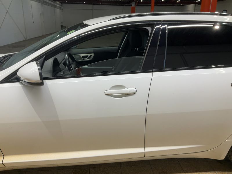 Jaguar XF 2.2 D 2014 – снимка 4