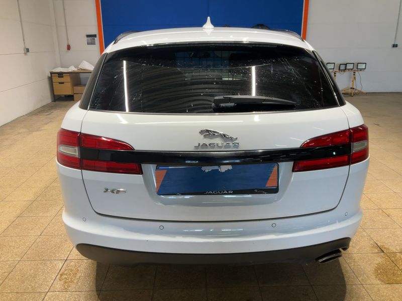 Jaguar XF 2.2 D 2014 – снимка 7