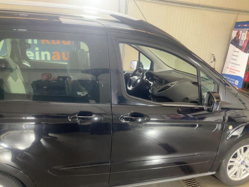 Ford Tourneo 1.5 TDCi Trend 2020 – снимка 10