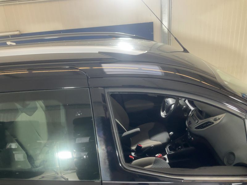 Ford Tourneo 1.5 TDCi Trend 2020 – снимка 13