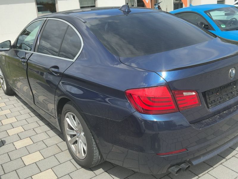 BMW 5er 523i 2011 – снимка 6