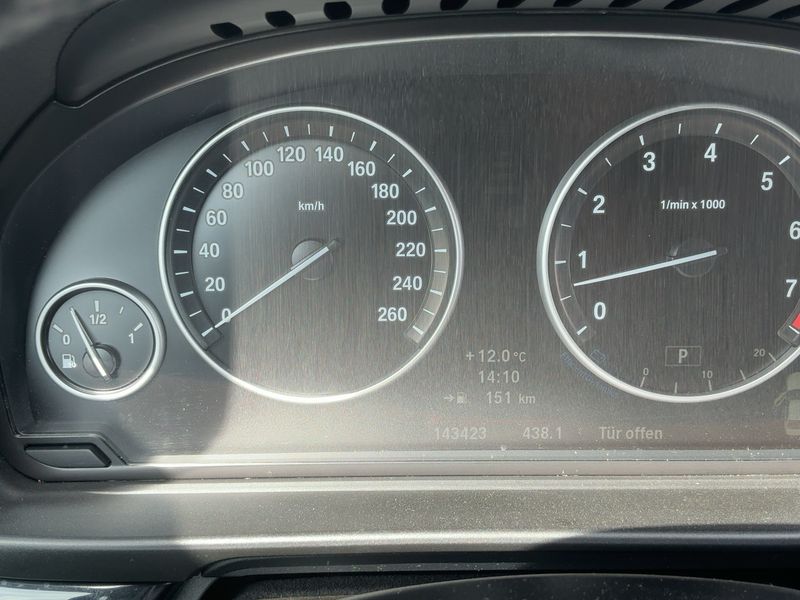 BMW 5er 523i 2011 – снимка 19