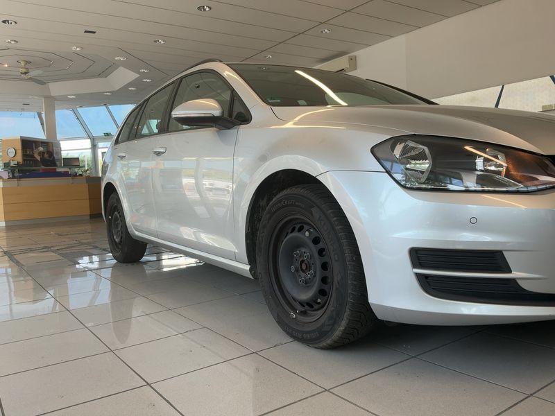 Volkswagen Golf VII 1.2 TSI Trendline BlueMotion Tech 2013 – снимка 12