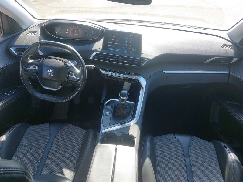 Peugeot 3008 2.0 Blue-HDi Allure 2018 – снимка 11