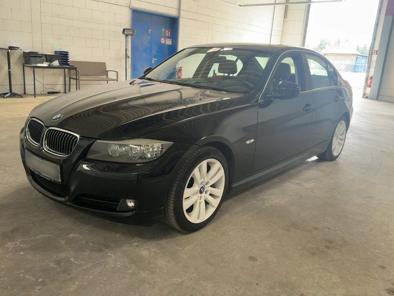 BMW 3er 325i 2011 – снимка 2