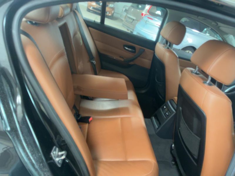 BMW 3er 325i 2011 – снимка 20
