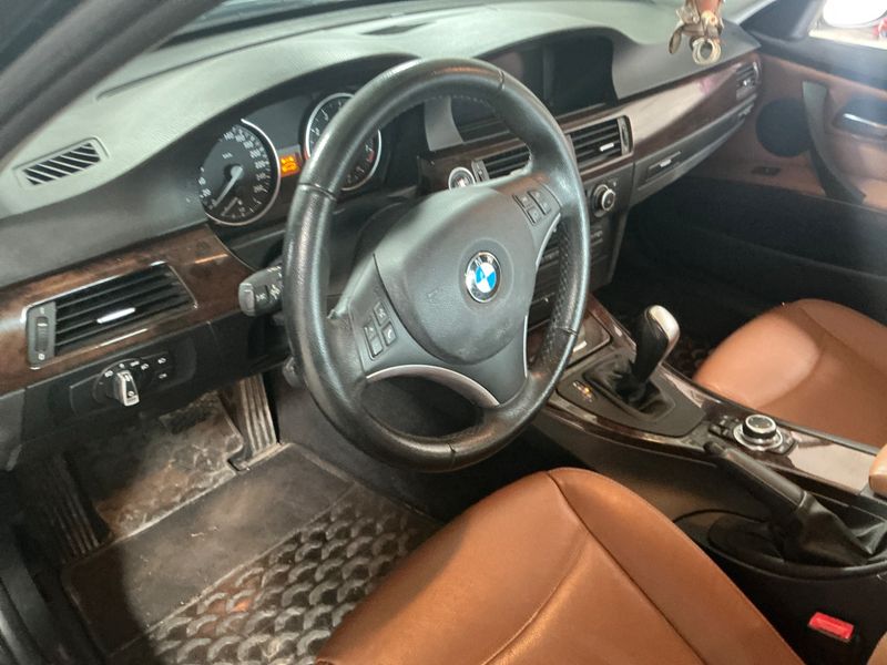 BMW 3er 325i 2011 – снимка 26