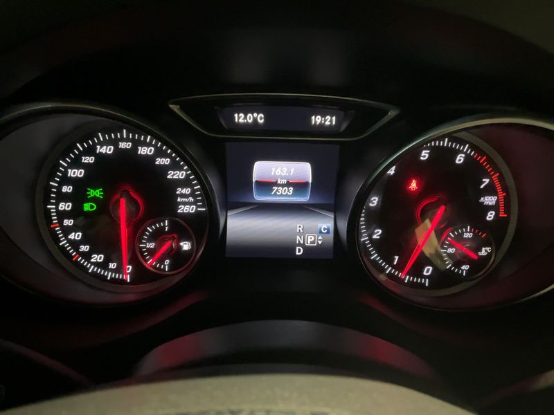 Mercedes-Benz GLA-Klasse GLA 220 4Matic AMG Line 2020 – снимка 18