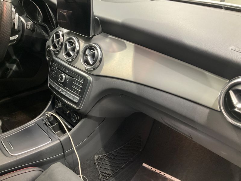 Mercedes-Benz GLA-Klasse GLA 220 4Matic AMG Line 2020 – снимка 23