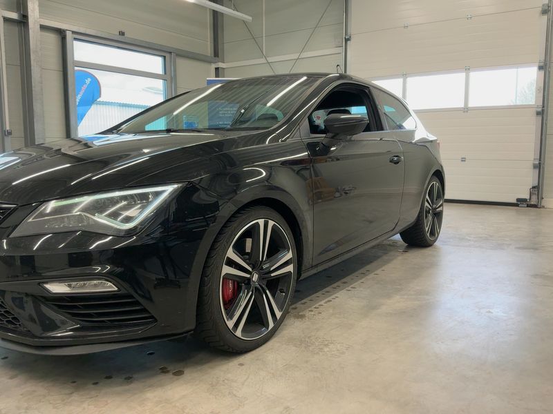 Seat Leon 2.0 TSI Cupra 300 2017 – снимка 2