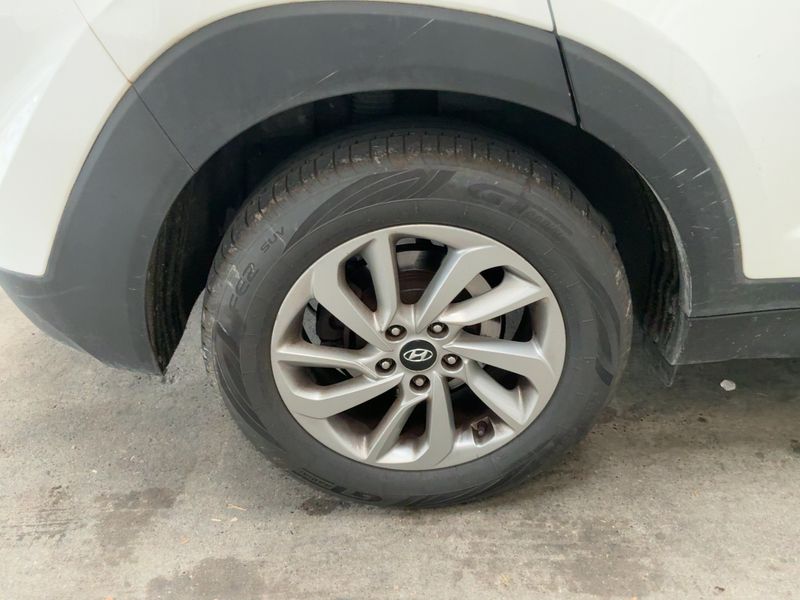 Hyundai Tucson 1.7 CRDi Business 2WD 2018 – снимка 9